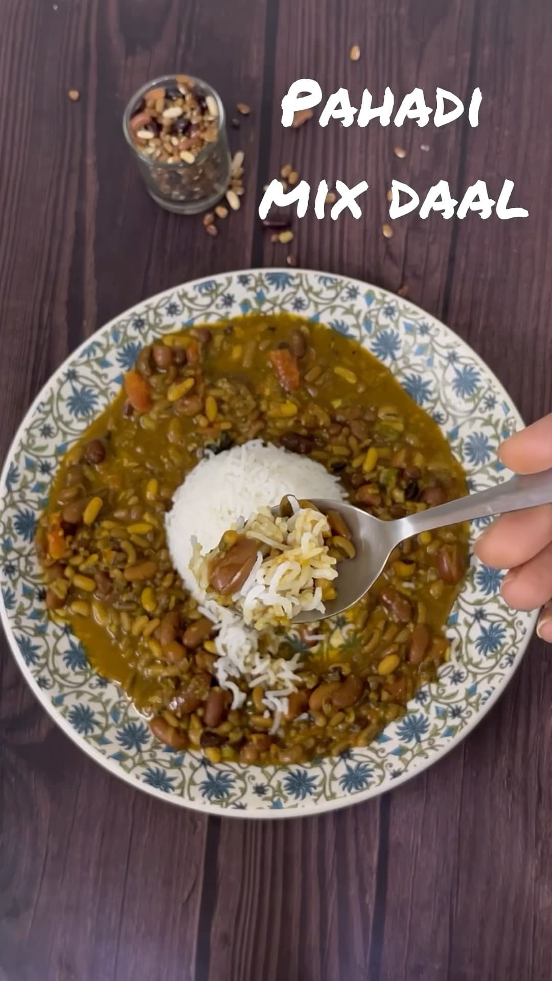 उत्तराखण्ड की मशहूर मिक्स दाल | mix daal recipe | how to make pahadi daal | #shorts #uttrakhand
